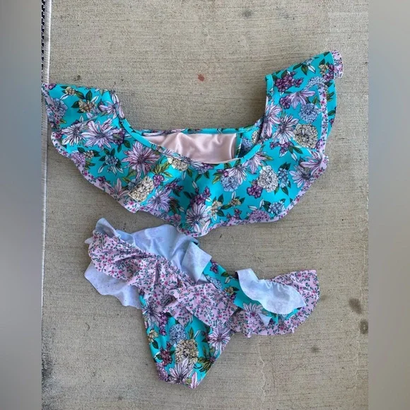 GB Flower Power Double Ruffle Bikini Swimsuit Set, Size Medium - Picture 4 of 5